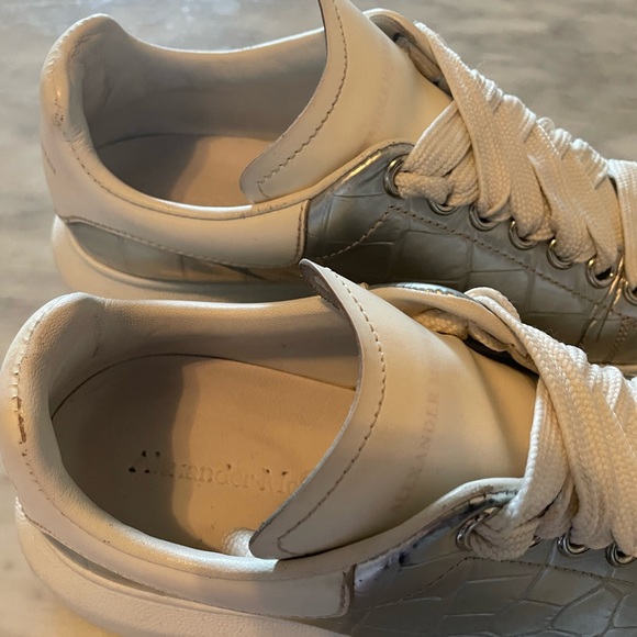 Alexander McQueen silver sneakers size 37.5 - Picture 6 of 8